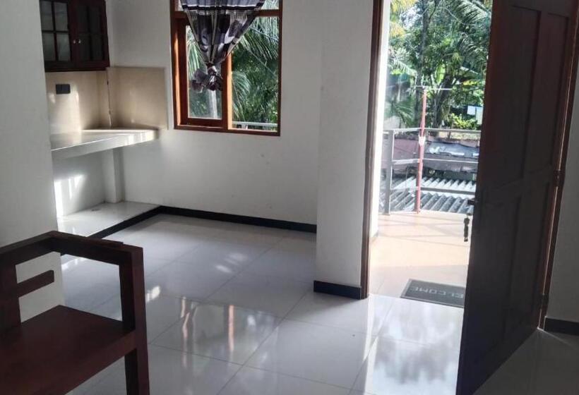 اتاق لوکس خانوادگی, Samarathunga Guest House