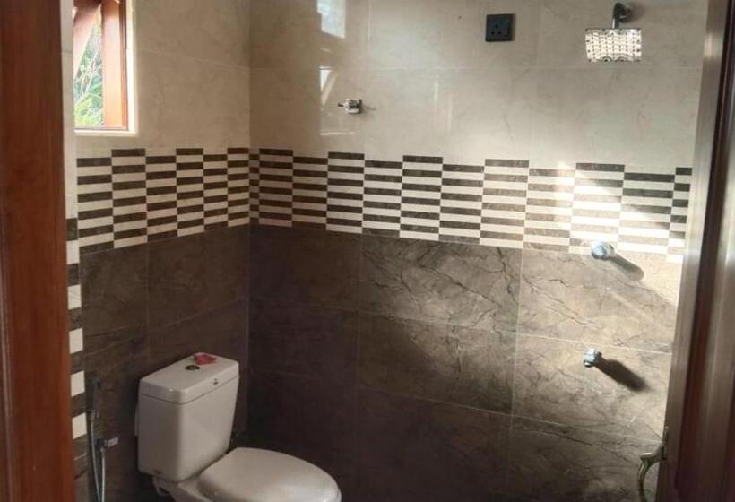 اتاق لوکس خانوادگی, Samarathunga Guest House