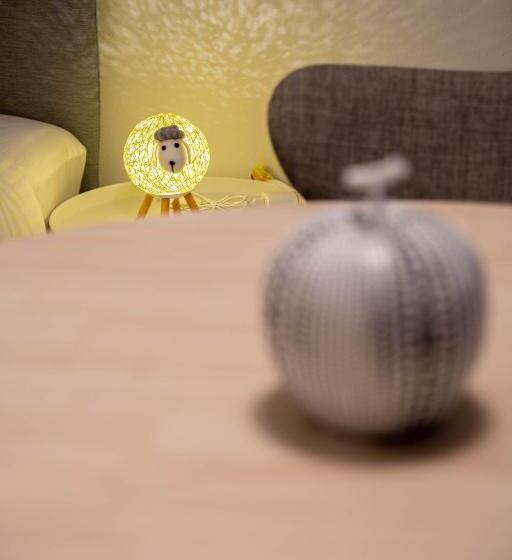 Quarto Superior, Sunny Town サニータウン