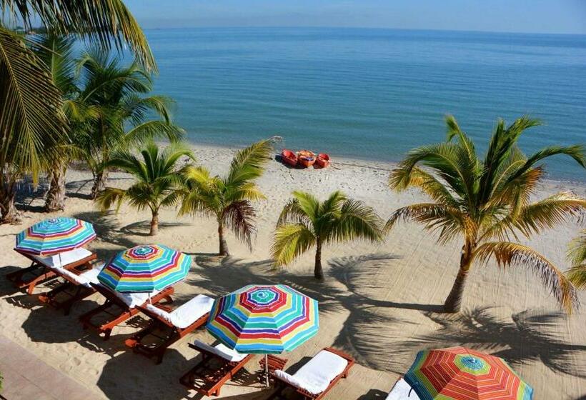Номер Стандарт Вид на Море, Belizean Nirvana