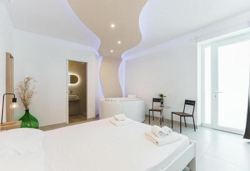 Standard Szoba King Size Bed, Il Poeta Nella Vigna