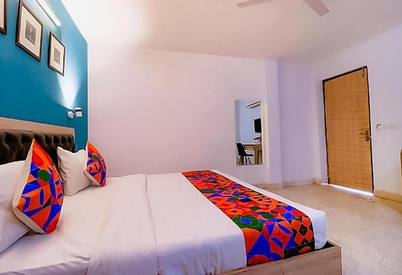 اتاق لوکس, Roomshala 173 Royal Inn Vinod Nagar