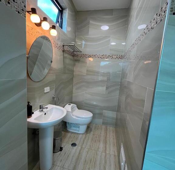 اتاق اکونومی, Caruzo Hotel And Suites