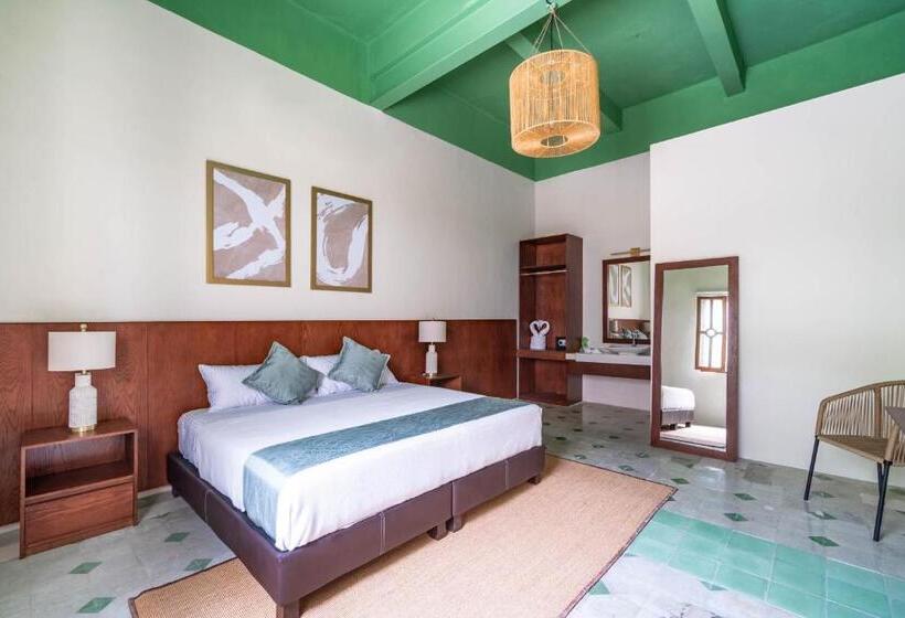 سوییت, Boutique Santa Elena