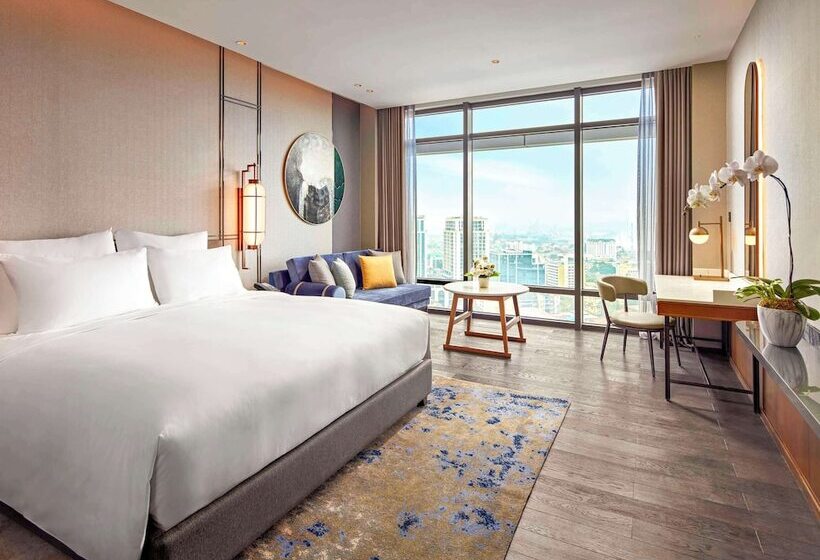 اتاق سوپریور با بالکن, Pullman Hai Phong Grand