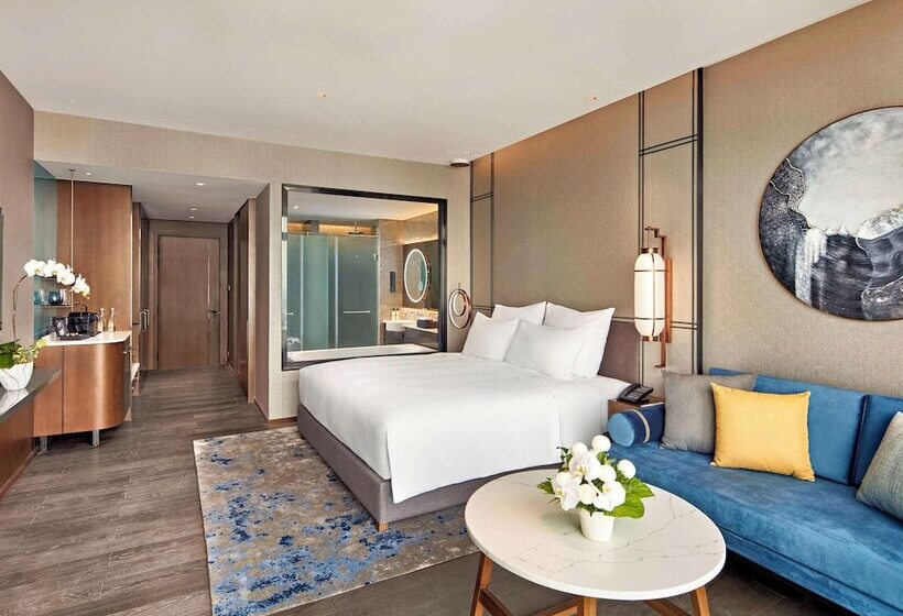 اتاق سوپریور با بالکن, Pullman Hai Phong Grand