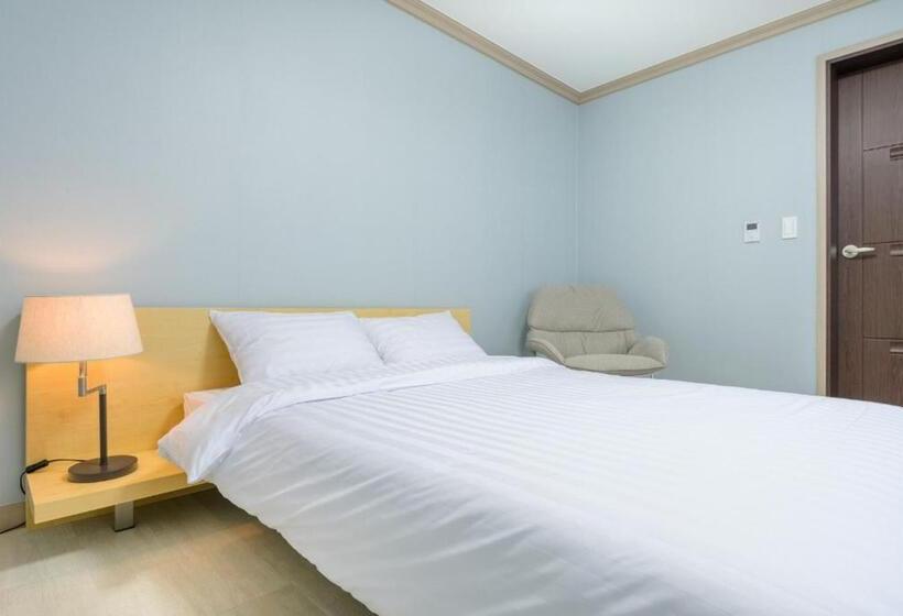 Четырехместный Номер Стандарт, Jeju Aewol Hongsland Pension