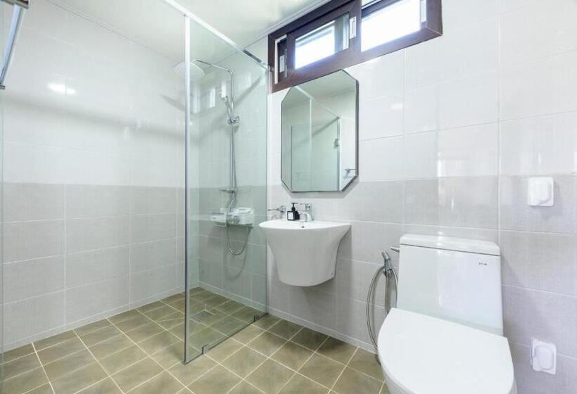 Номер Стандарт, Jeju Aewol Hongsland Pension