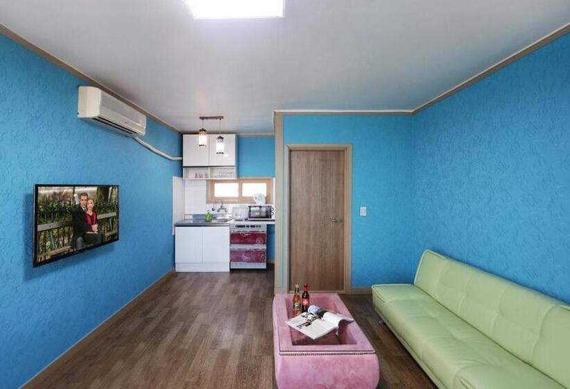 Номер Стандарт, Yeongduk Blue Beach Pension