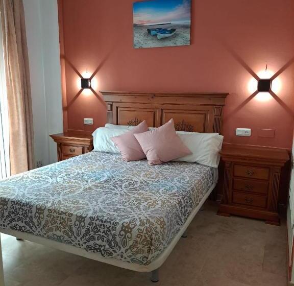 اتاق استاندارد, Hostal Montys