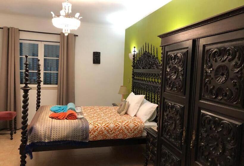 Deluxe Suite King Bed, Villa Do Mar Sw