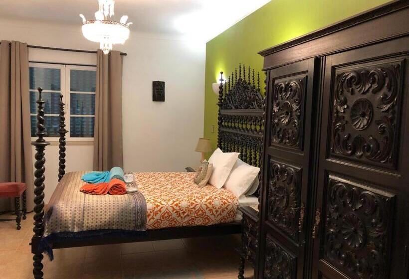 Deluxe Suite King Bed, Villa Do Mar Sw