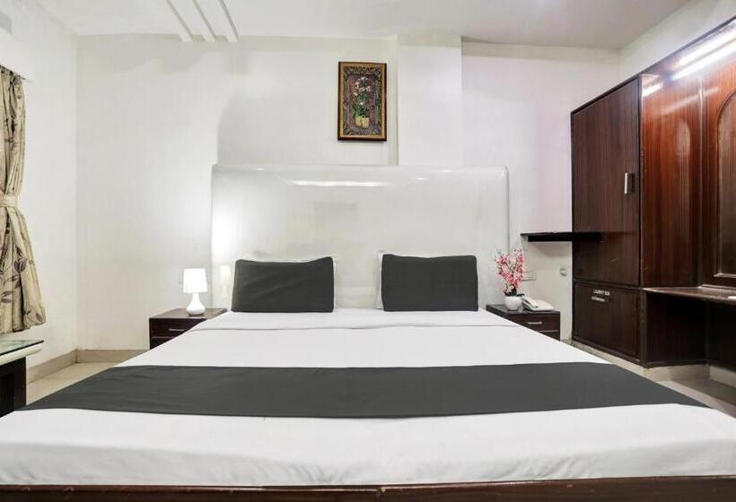 Трехместный Номер Классика, Townhouse Eluru