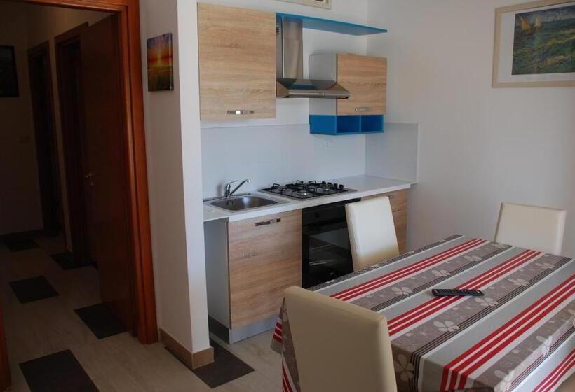 Апартаменты 2 Спальни, Euroitalia Apartments