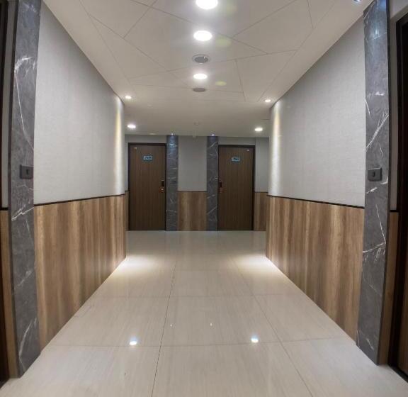 اتاق استاندارد, Bonjour