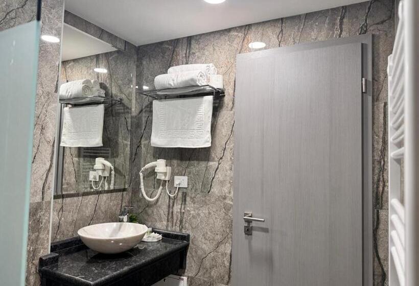 Номер Deluxe, Hanul Domnesc Imperial Hotel & Spa