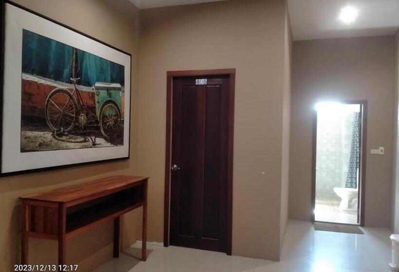 Номер Deluxe, Aura Residence