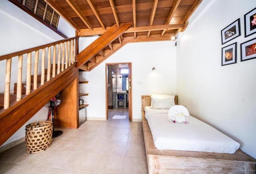 Семейное Бунгало, Bunga Laut Bungalow