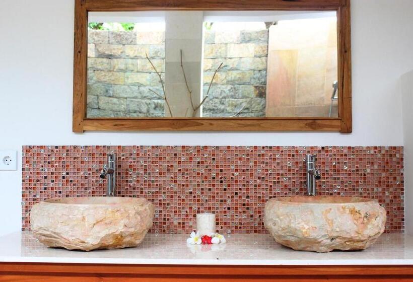 اتاق استاندارد با چشم‌انداز استخر, Sun Suko Boutique Resort