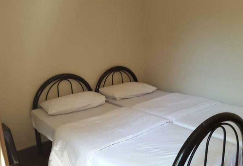Номер Стандарт Совместная Ванная, Accoustix Backpackers Hostel