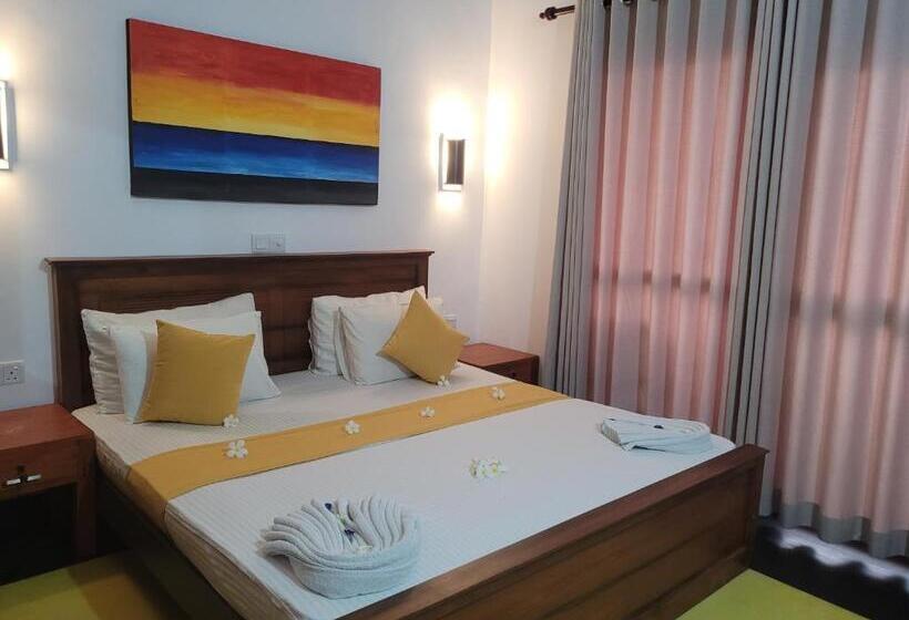 غرفة ديلوكس مطلّة علي البحر مزوَّدة بشُرفة, Janus Paradise Rest