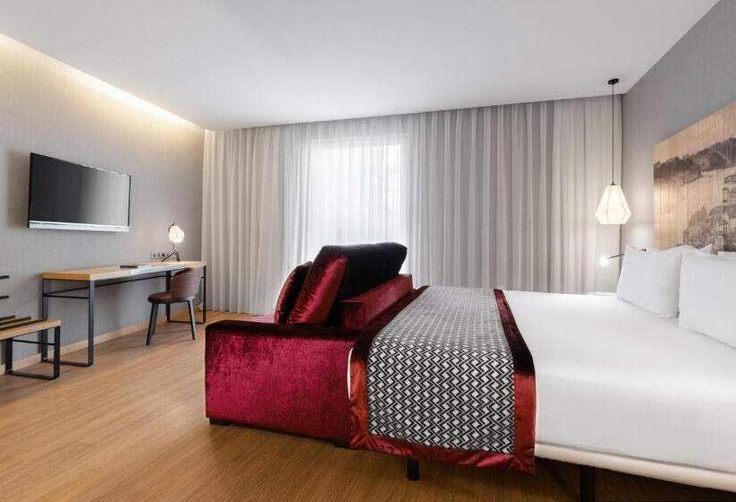 سوییت جونیور, Eurostars Porto Centro