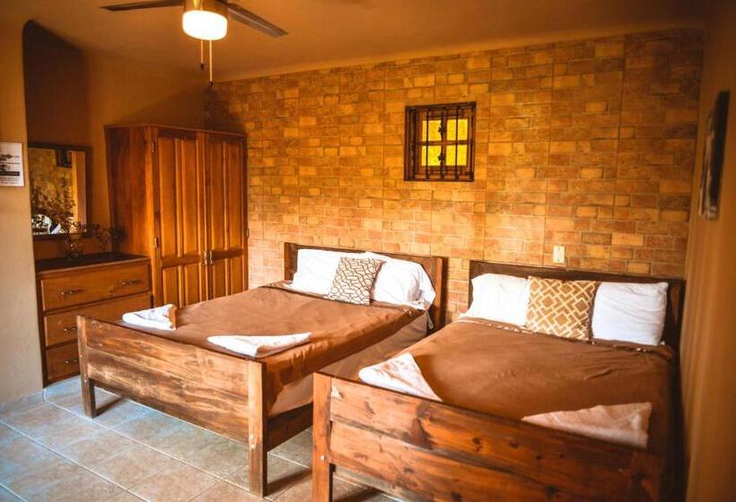 اتاق استاندارد سه نفره, Rancho Tierra Alta