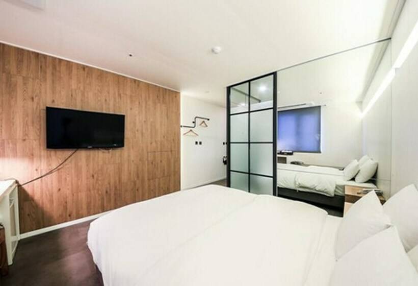 Quarto Deluxe, Yeongdeungpo Blvd  Ora