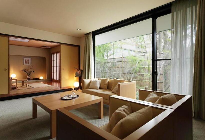 Люкс Повышенной Комфортности, Auberge Suzukane