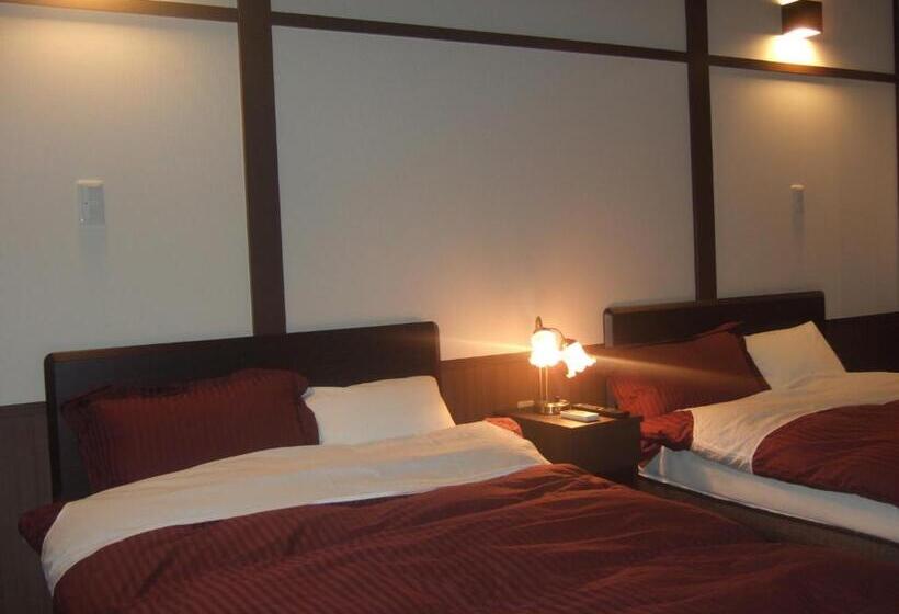 Quarto Familiar Deluxe, Shinseikan