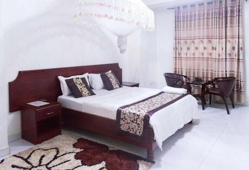 Deluxe Room, Sunrise Hotel Kampala