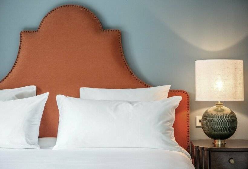 1 Bedroom Executive Apartment, The July   Twenty Eight