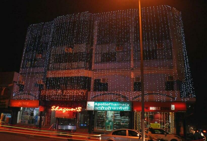 اتاق لوکس, Shagun Residency
