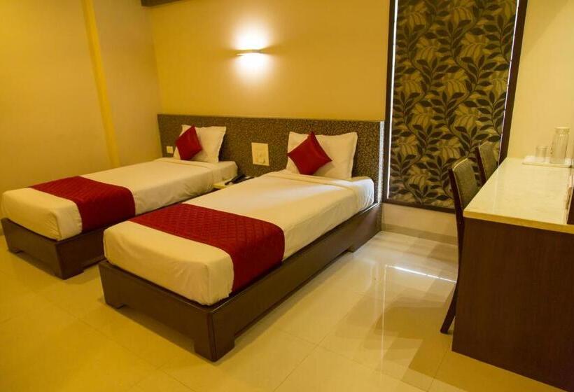 Quarto Deluxe, Sri Sakthi