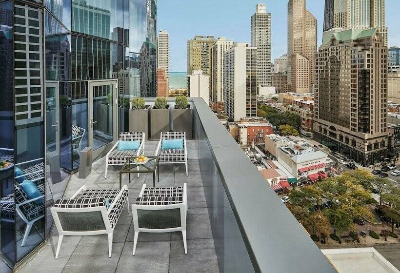 חדר פנטהאוז, Viceroy Chicago