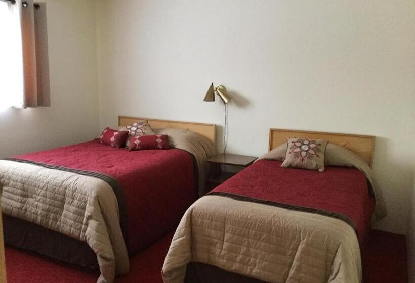 Апартаменты 1 Спальня с Балконом, Cedars Motel