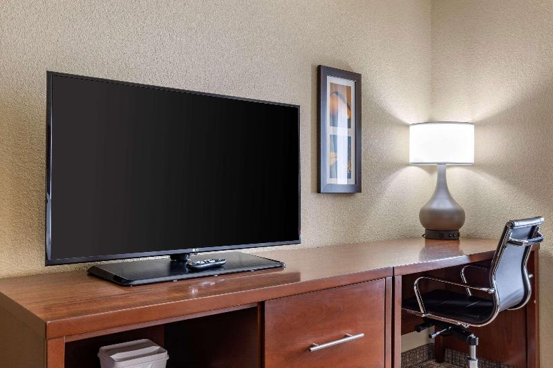Люкс Кровать Кинг, Comfort Inn & Suites Augusta