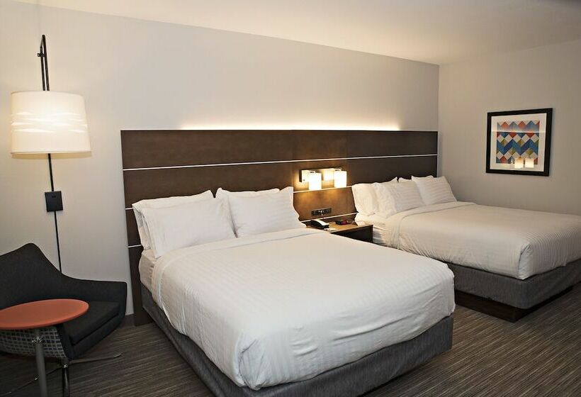 Номер Стандарт Адаптированный для Инвалидов, Holiday Inn Express & Suites   Sterling, An Ihg
