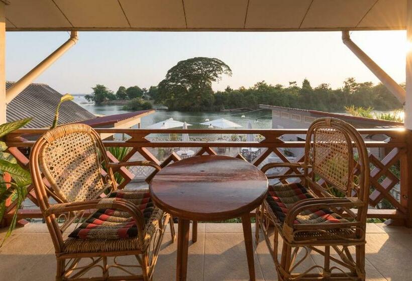 اتاق استاندارد با بالکن, Baba Guesthouse
