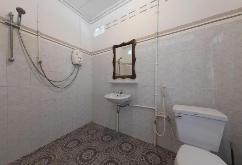 اتاق استاندارد با بالکن, Baba Guesthouse