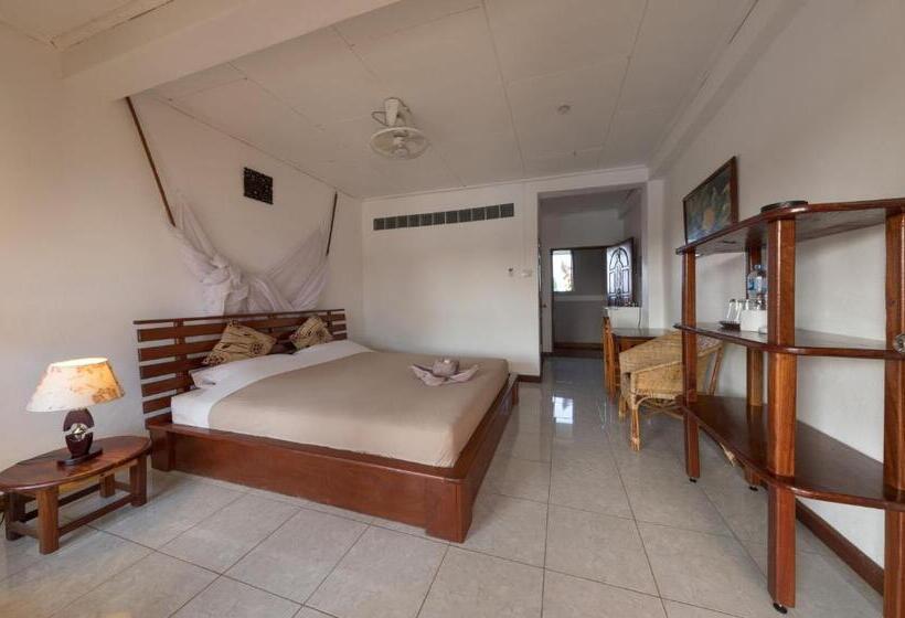 اتاق استاندارد با بالکن, Baba Guesthouse