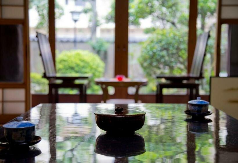 Номер Deluxe Вид на Сад, Ryokan Seifuso