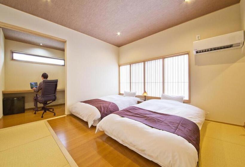 Семейный Номер Совместный Санузел, Ryokan Seifuso
