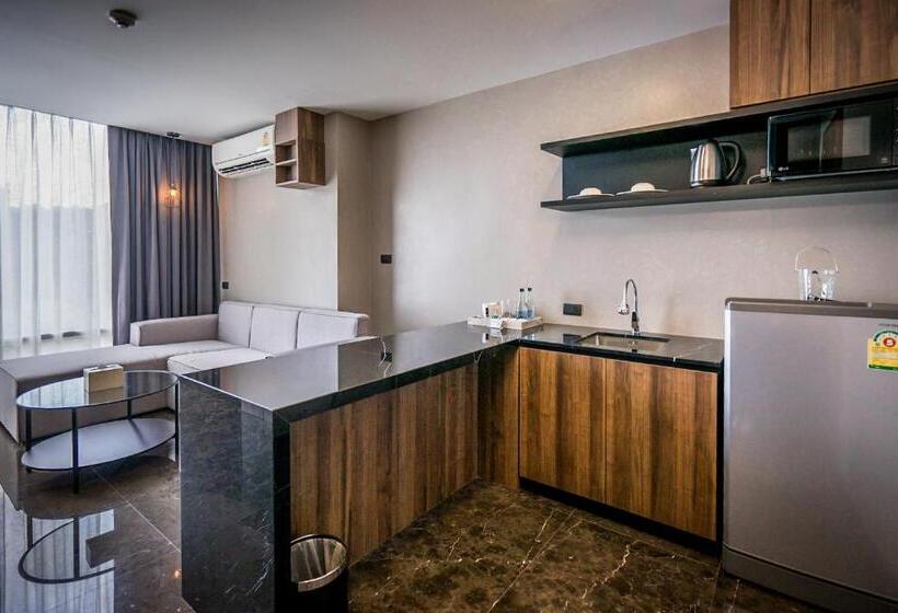 Люкс, Onix Hotel Bangkok