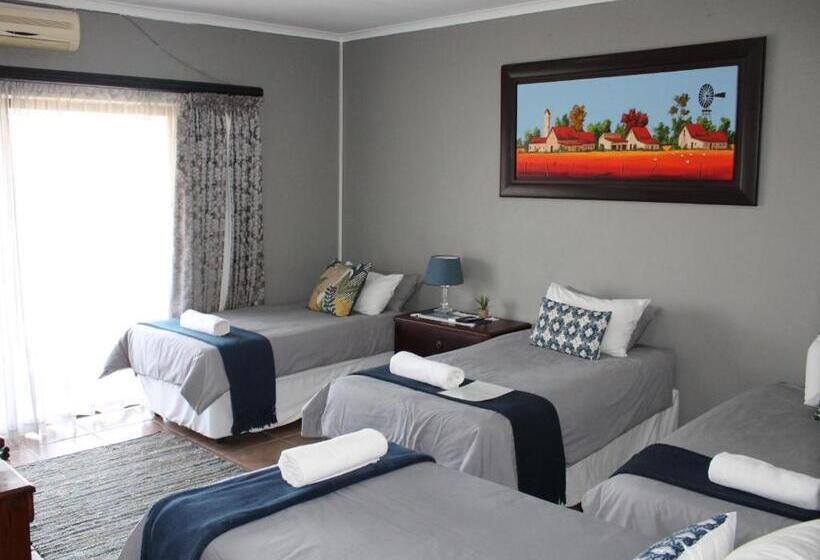 Семейный Номер, Wild Medlar Accommodation & Venue