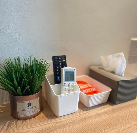 Студио Стандарт Вид на Бассейн, Getawayhub Roxy Sematan Beach Apartment