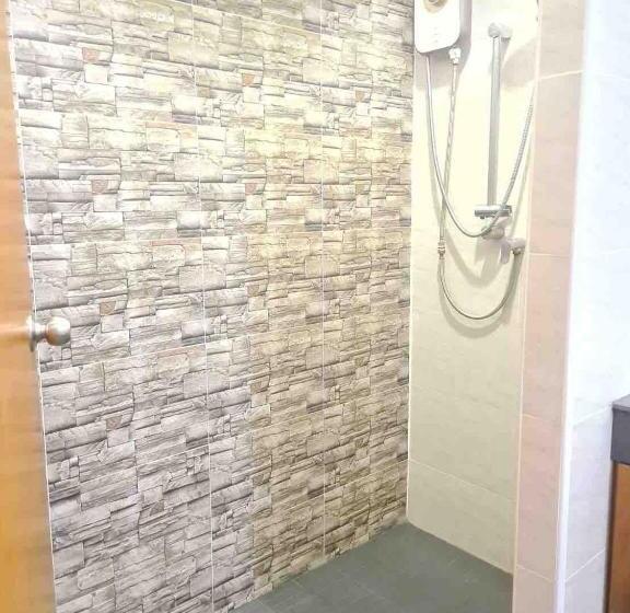 Семейный Номер, Poo Villa Rawai