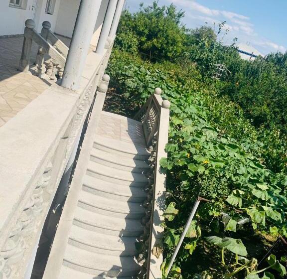 اتاق استاندارد با چشم‌انداز باغ, Uplistsikhe Guest Paluma
