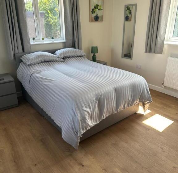 Номер Стандарт Внутренний, Cedarwood B&b