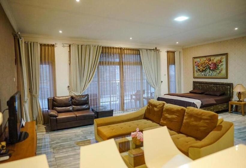 Семейный Полулюкс, Villa Ambarwati